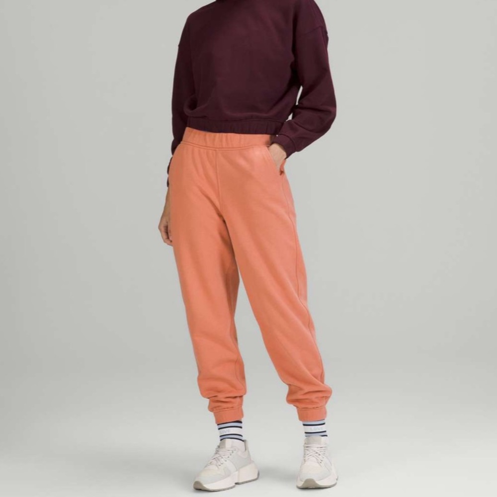 311. NWT Lululemon Relaxed High-Rise Jogger - Pink Savannah